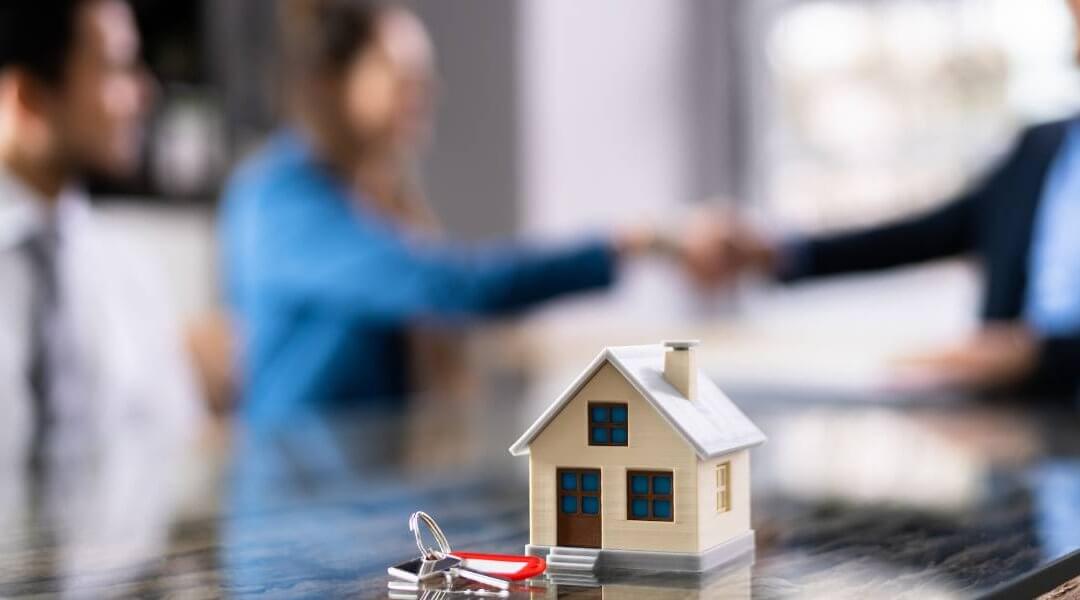 The Ultimate Guide on How to Protect Yourself When Buying a House with a Partner