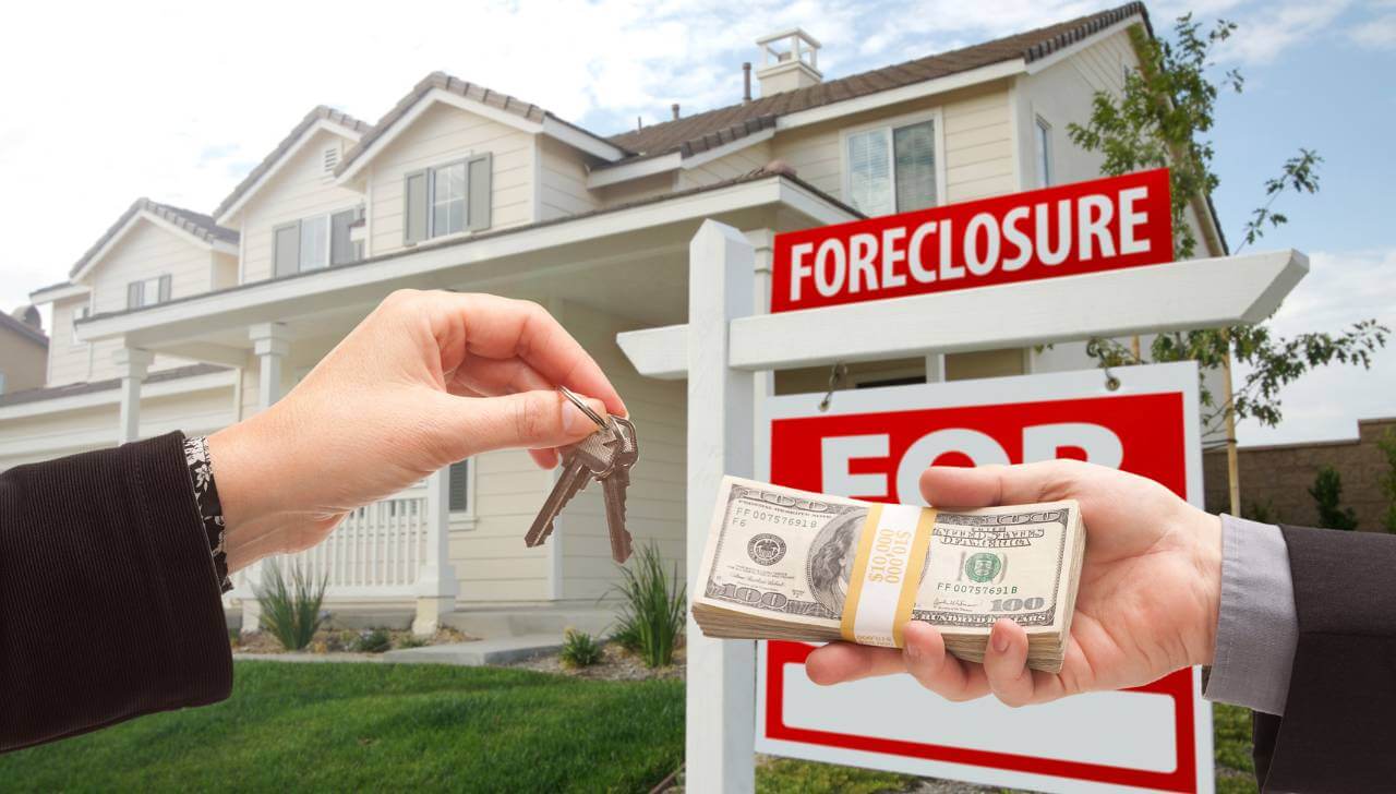 buying foreclosed homes